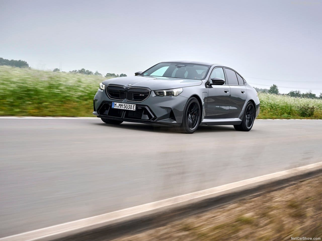 2025 - BMW M5 SEDAN GRIGIO TELESTO, foto 15