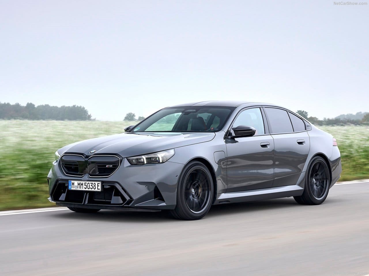 2025 - BMW M5 SEDAN GRIGIO TELESTO, foto 17