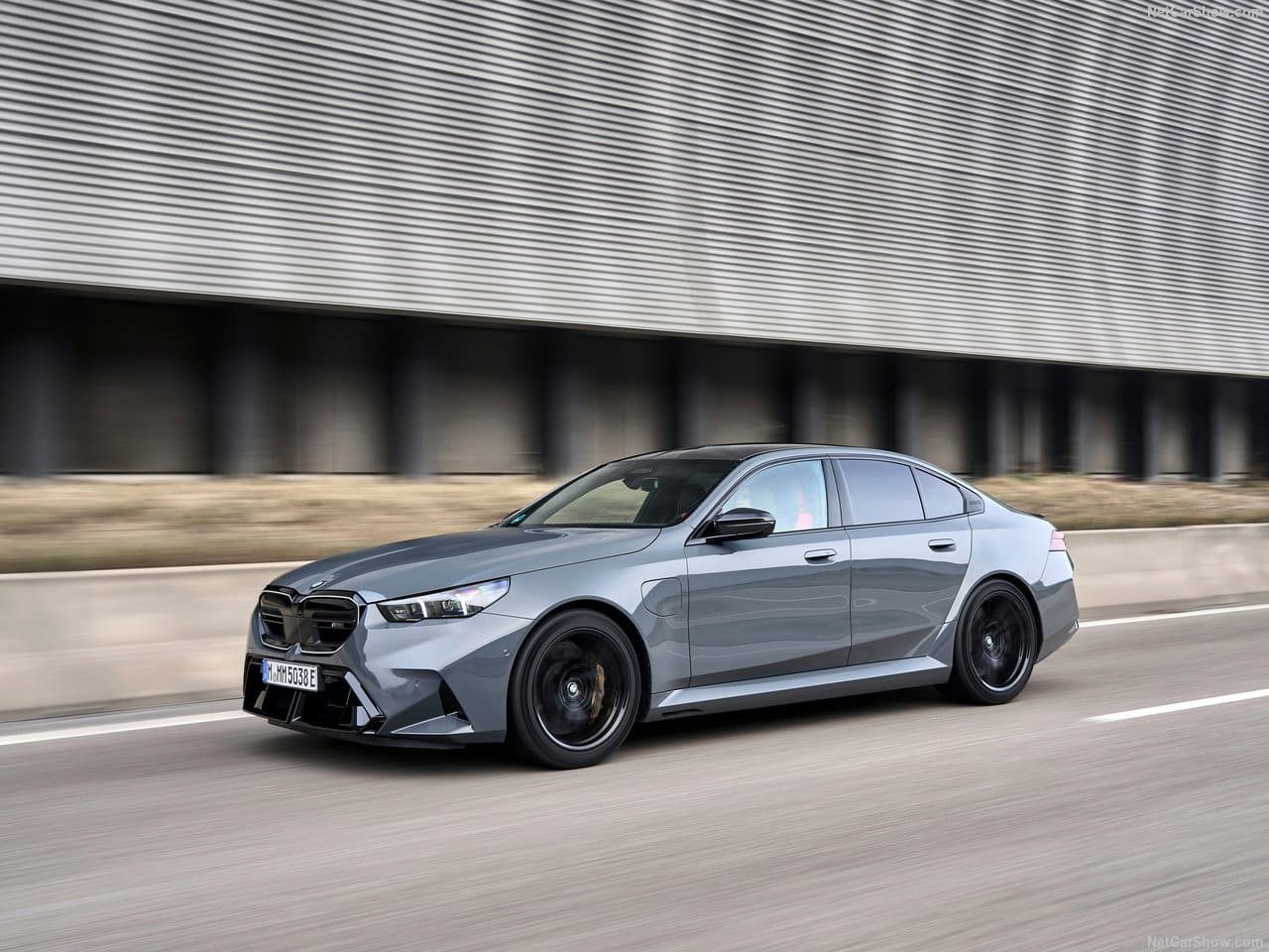 2025 - BMW M5 SEDAN GRIGIO TELESTO, foto 20