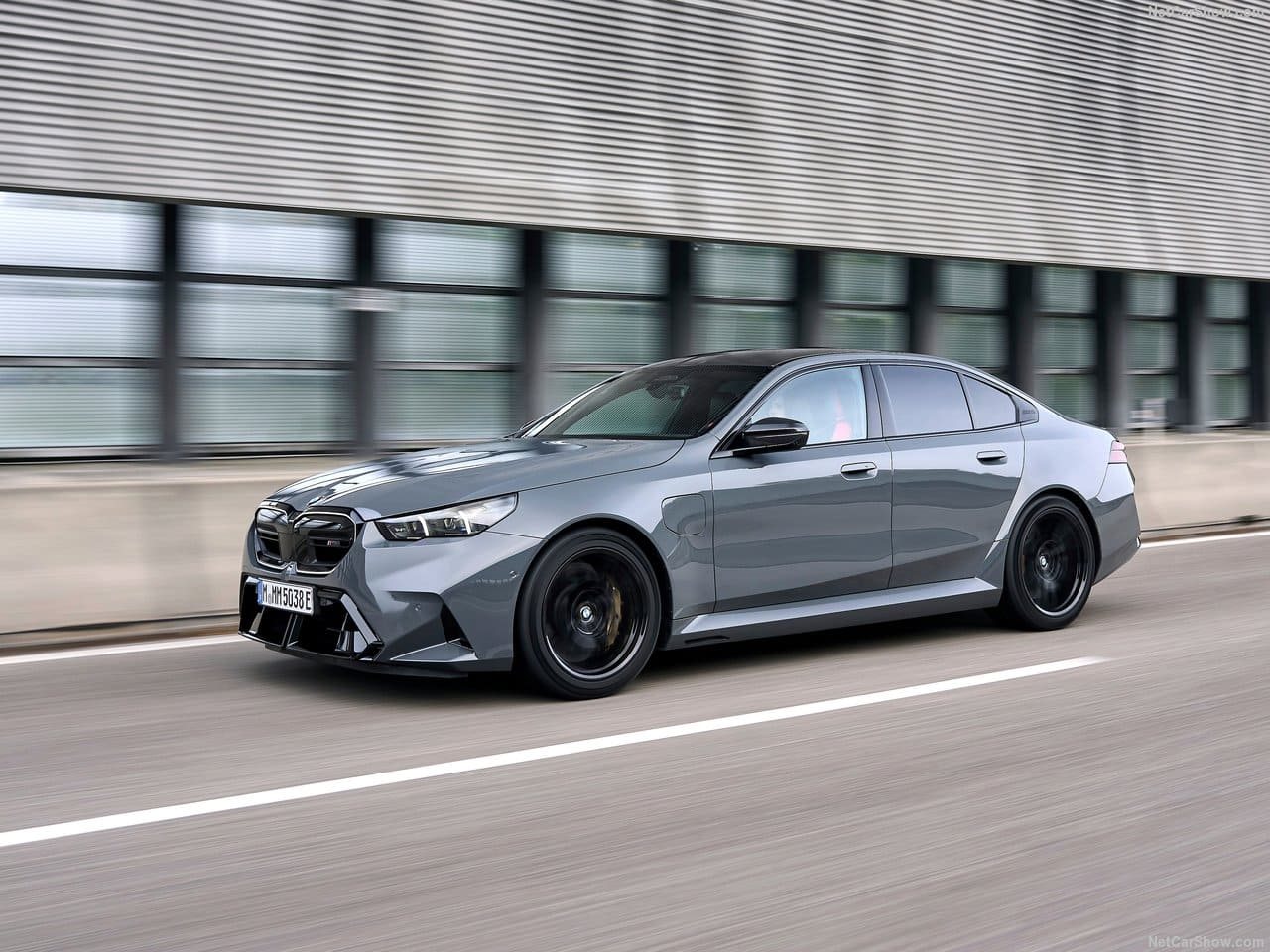 2025 - BMW M5 SEDAN GRIGIO TELESTO, foto 21