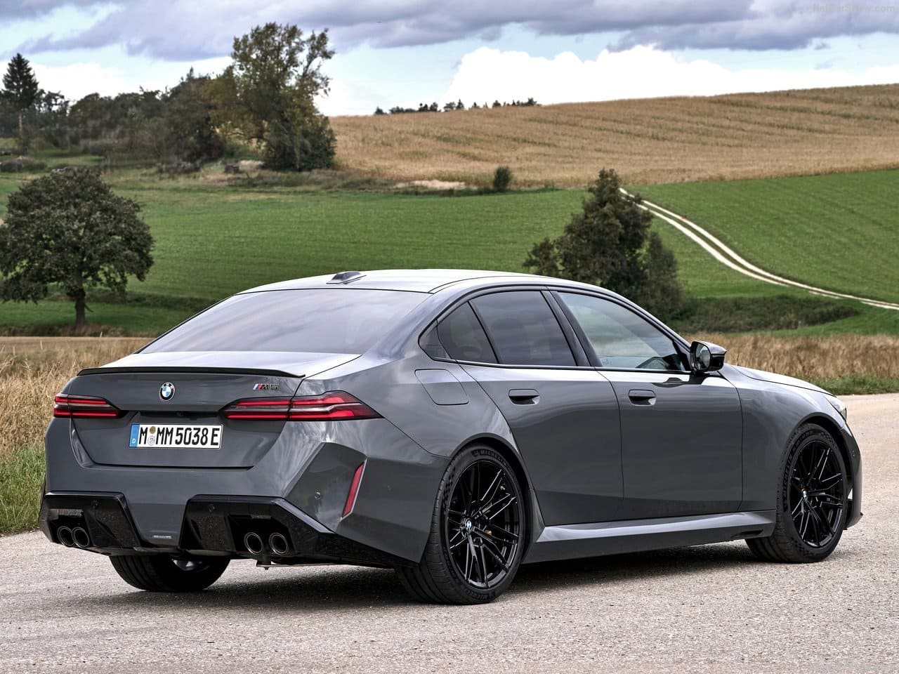 2025 - BMW M5 SEDAN GRIGIO TELESTO, foto 33