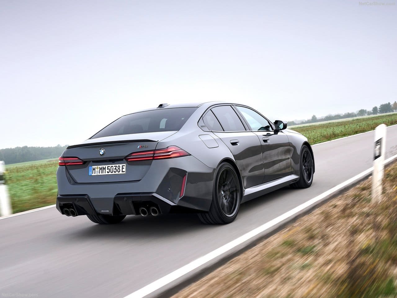 2025 - BMW M5 SEDAN GRIGIO TELESTO, foto 41