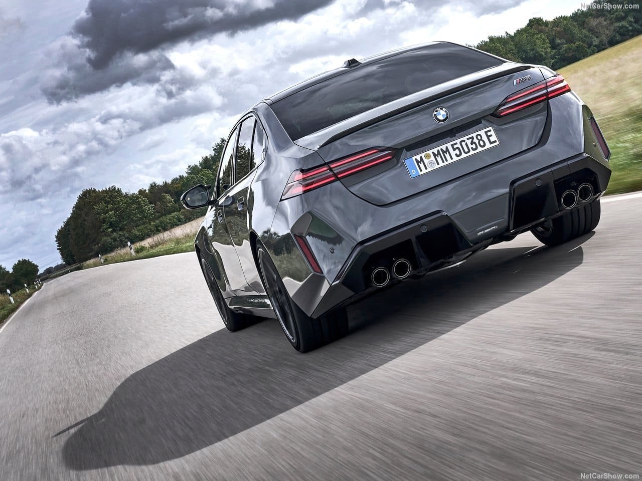 2025 - BMW M5 SEDAN GRIGIO TELESTO, foto 50