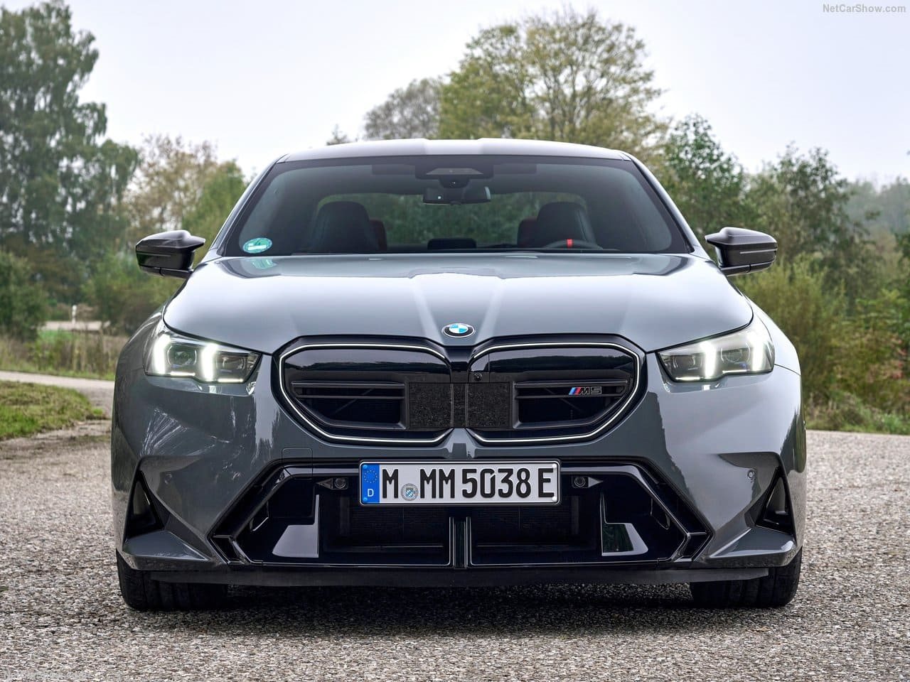 2025 - BMW M5 SEDAN GRIGIO TELESTO, foto 54