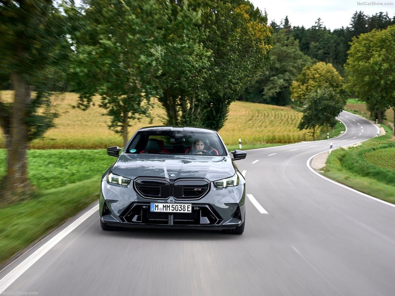 2025 - BMW M5 SEDAN GRIGIO TELESTO, foto 56