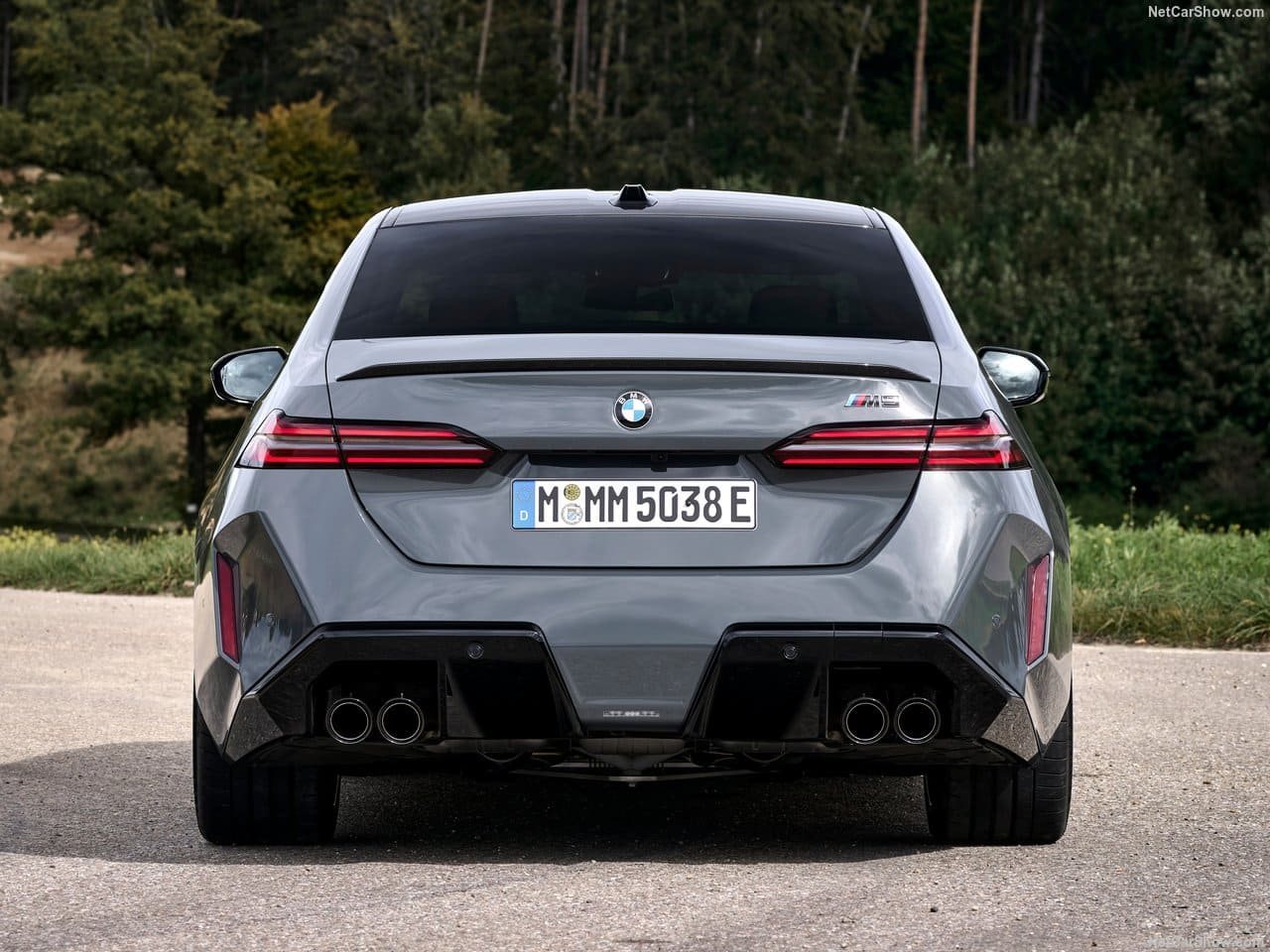2025 - BMW M5 SEDAN GRIGIO TELESTO, foto 57