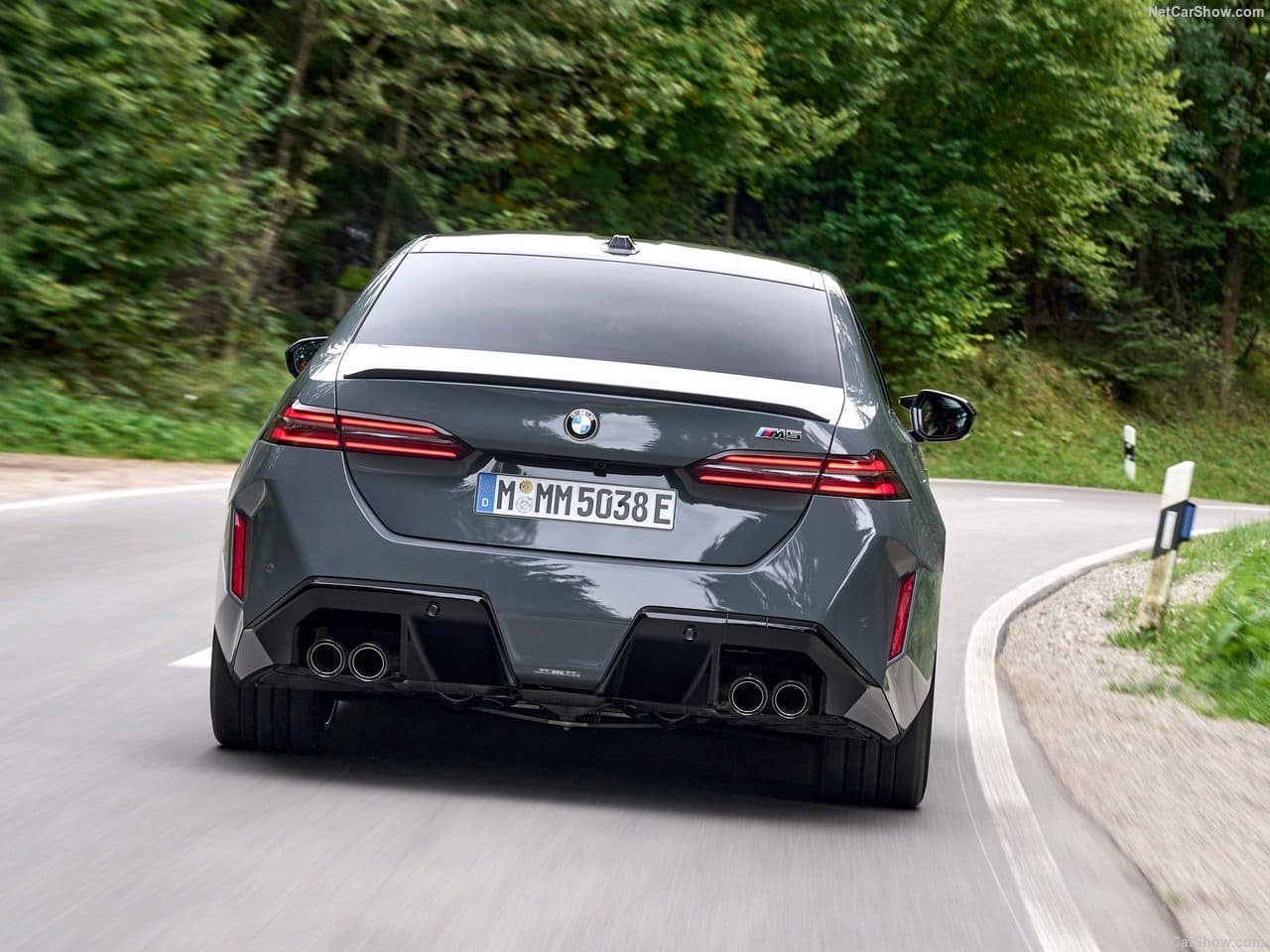 2025 - BMW M5 SEDAN GRIGIO TELESTO, foto 59