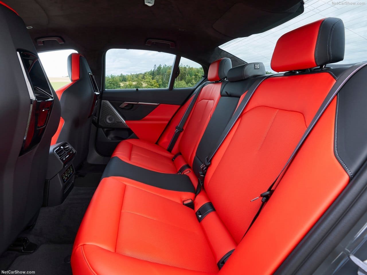 2025 - BMW M5 SEDAN GRIGIO TELESTO, foto 66
