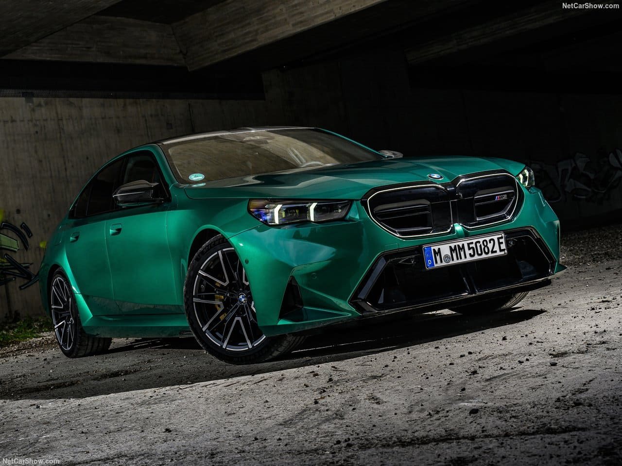 2025 - BMW M5 SEDAN ISLE OF MAN GREEN, foto 20