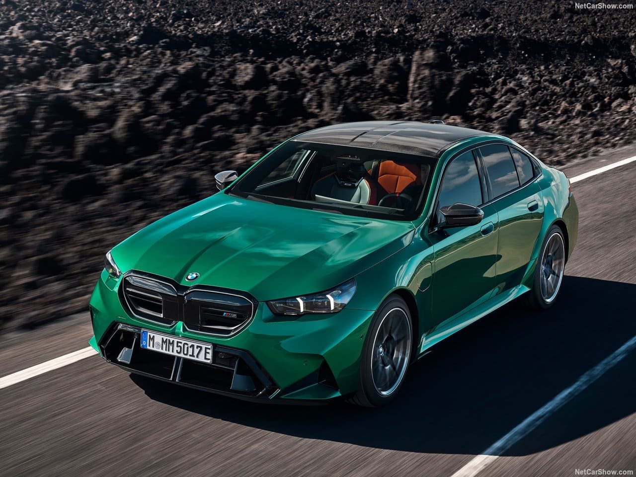2025 - BMW M5 SEDAN ISLE OF MAN GREEN, foto 23