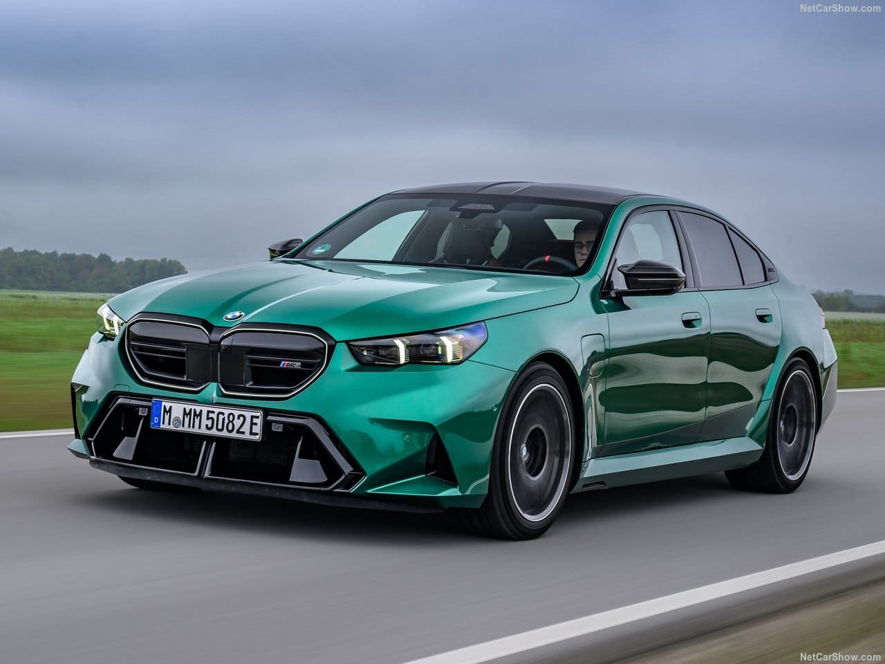 2025 - BMW M5 SEDAN ISLE OF MAN GREEN, foto 27