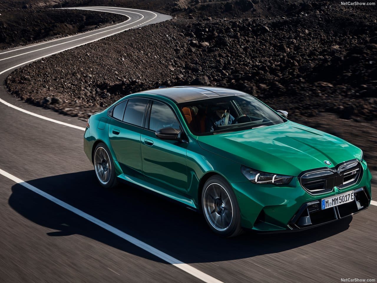 2025 - BMW M5 SEDAN ISLE OF MAN GREEN, foto 30