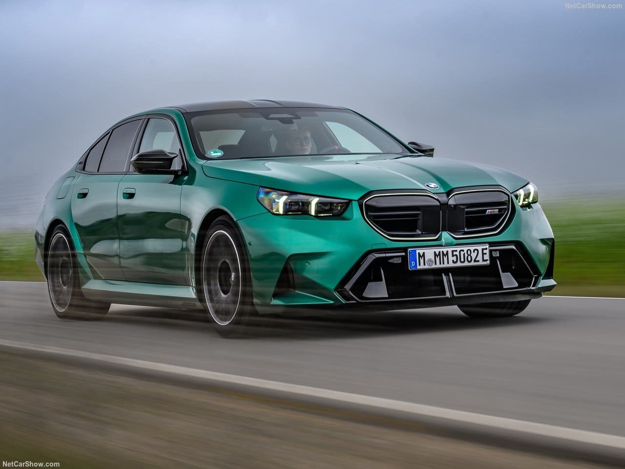 2025 - BMW M5 SEDAN ISLE OF MAN GREEN, foto 35