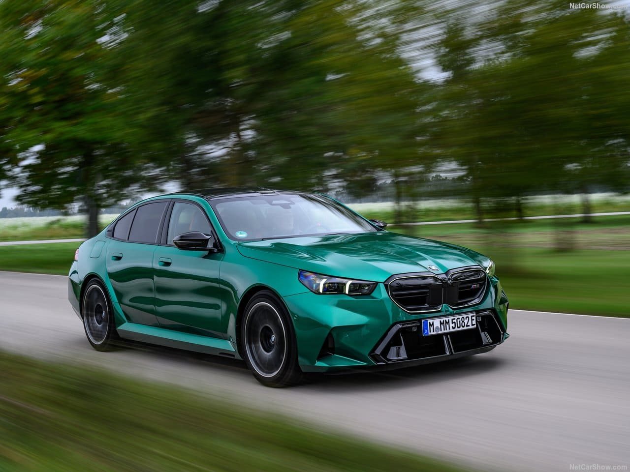 2025 - BMW M5 SEDAN ISLE OF MAN GREEN, foto 39