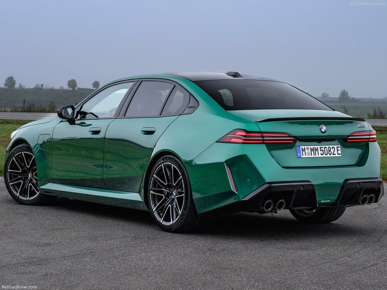2025 - BMW M5 SEDAN ISLE OF MAN GREEN, foto 61