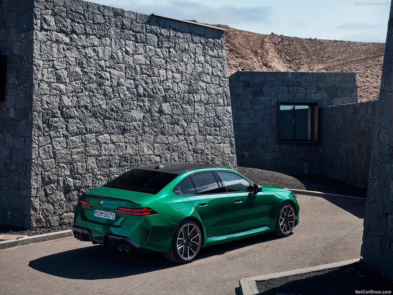 2025 - BMW M5 SEDAN ISLE OF MAN GREEN, foto 64