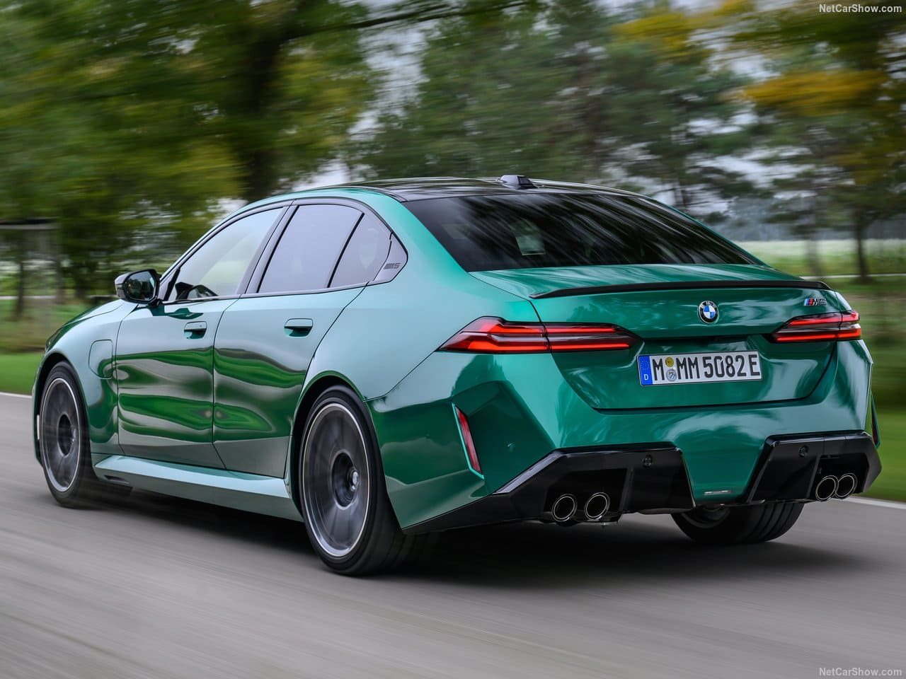 2025 - BMW M5 SEDAN ISLE OF MAN GREEN, foto 74