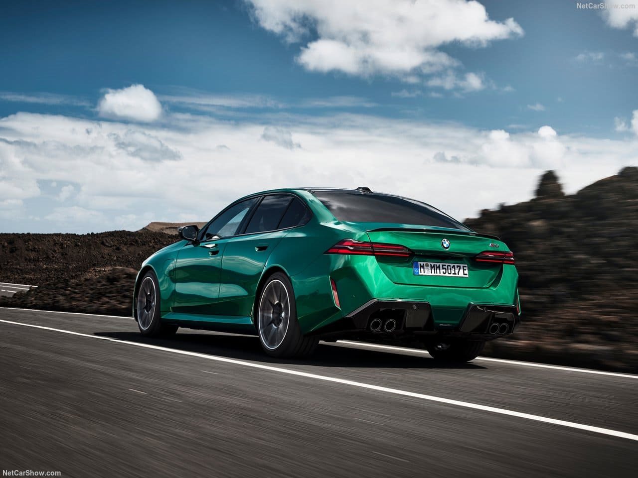 2025 - BMW M5 SEDAN ISLE OF MAN GREEN, foto 75