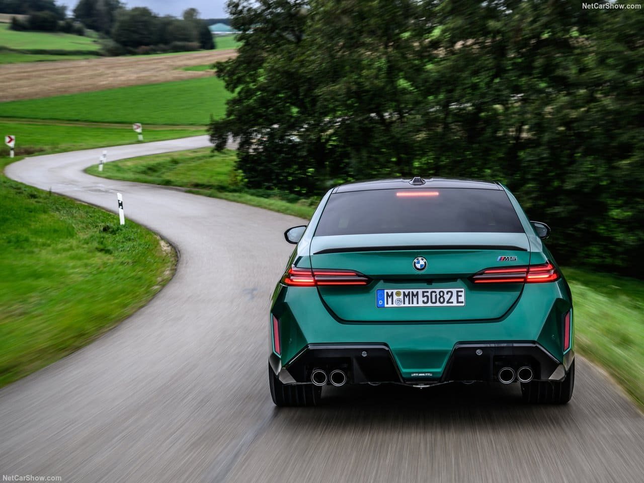 2025 - BMW M5 SEDAN ISLE OF MAN GREEN, foto 97