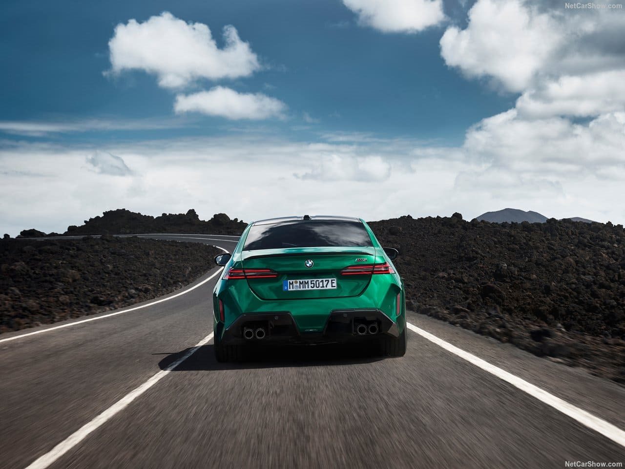 2025 - BMW M5 SEDAN ISLE OF MAN GREEN, foto 98