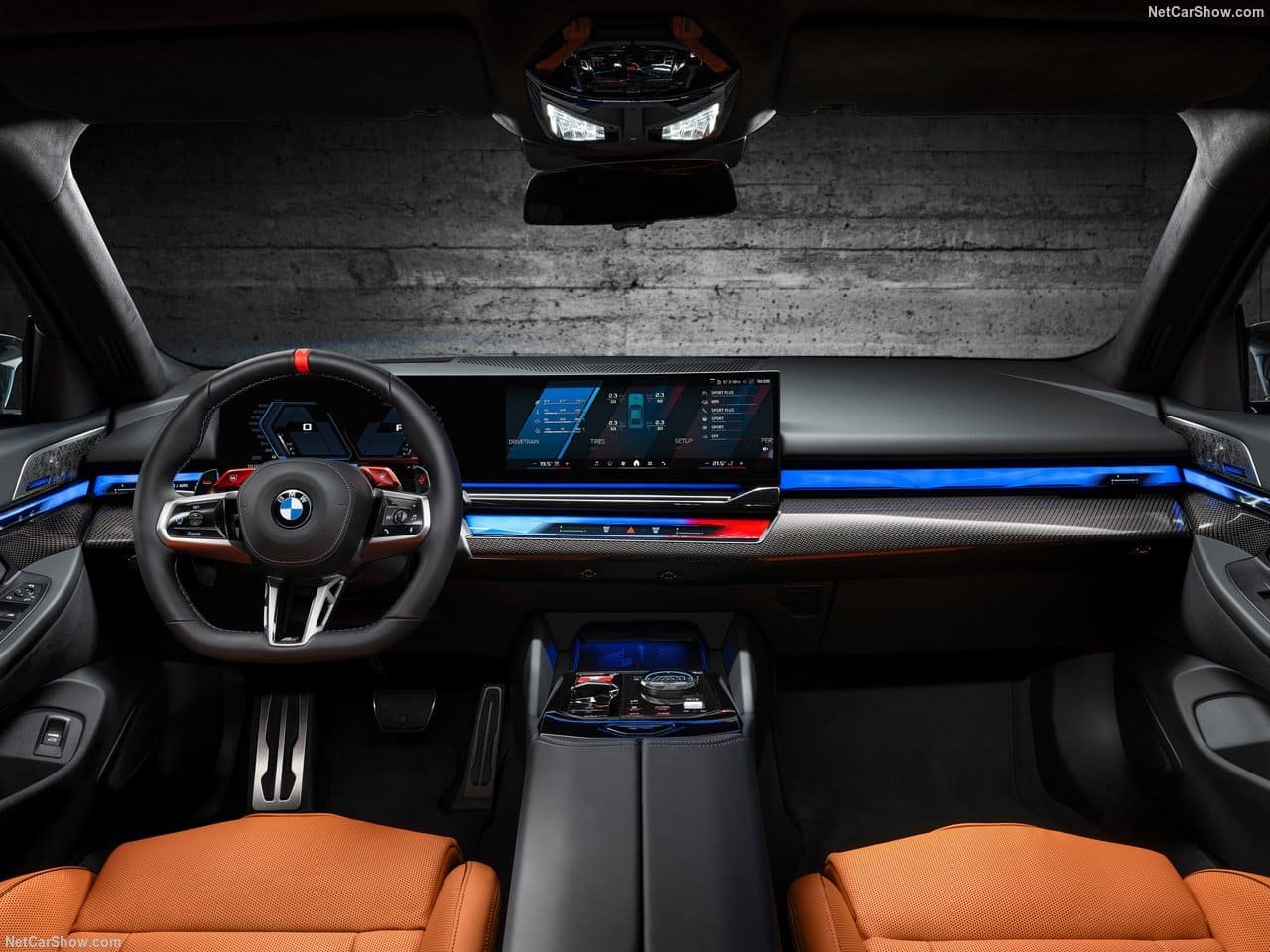 2025 - BMW M5 SEDAN ISLE OF MAN GREEN, foto 114