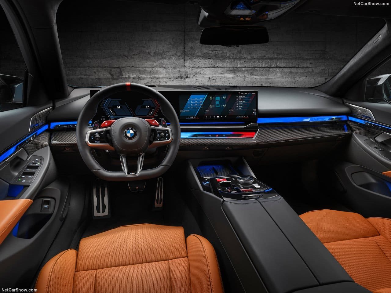2025 - BMW M5 SEDAN ISLE OF MAN GREEN, foto 115