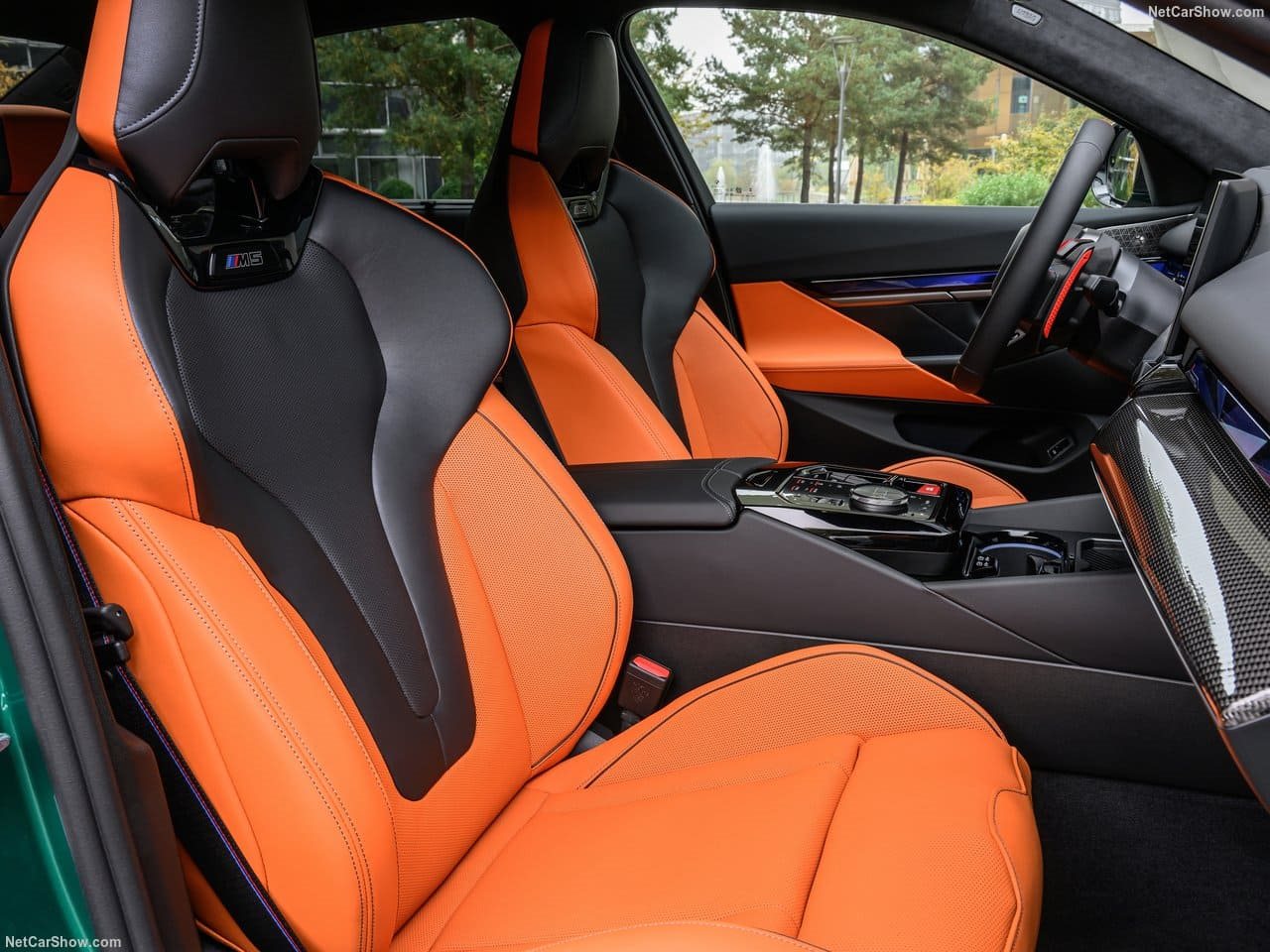 2025 - BMW M5 SEDAN ISLE OF MAN GREEN, foto 120