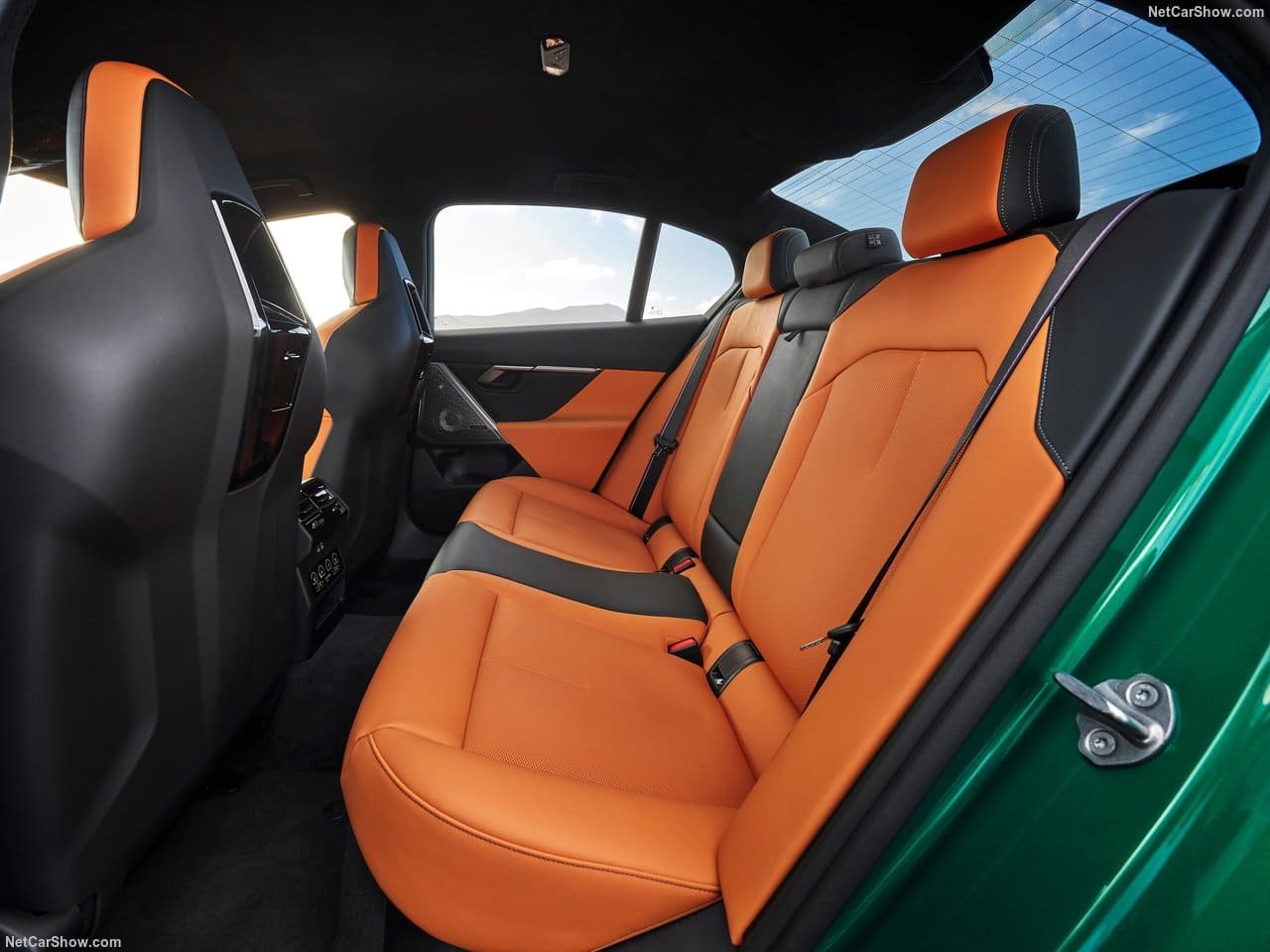 2025 - BMW M5 SEDAN ISLE OF MAN GREEN, foto 123