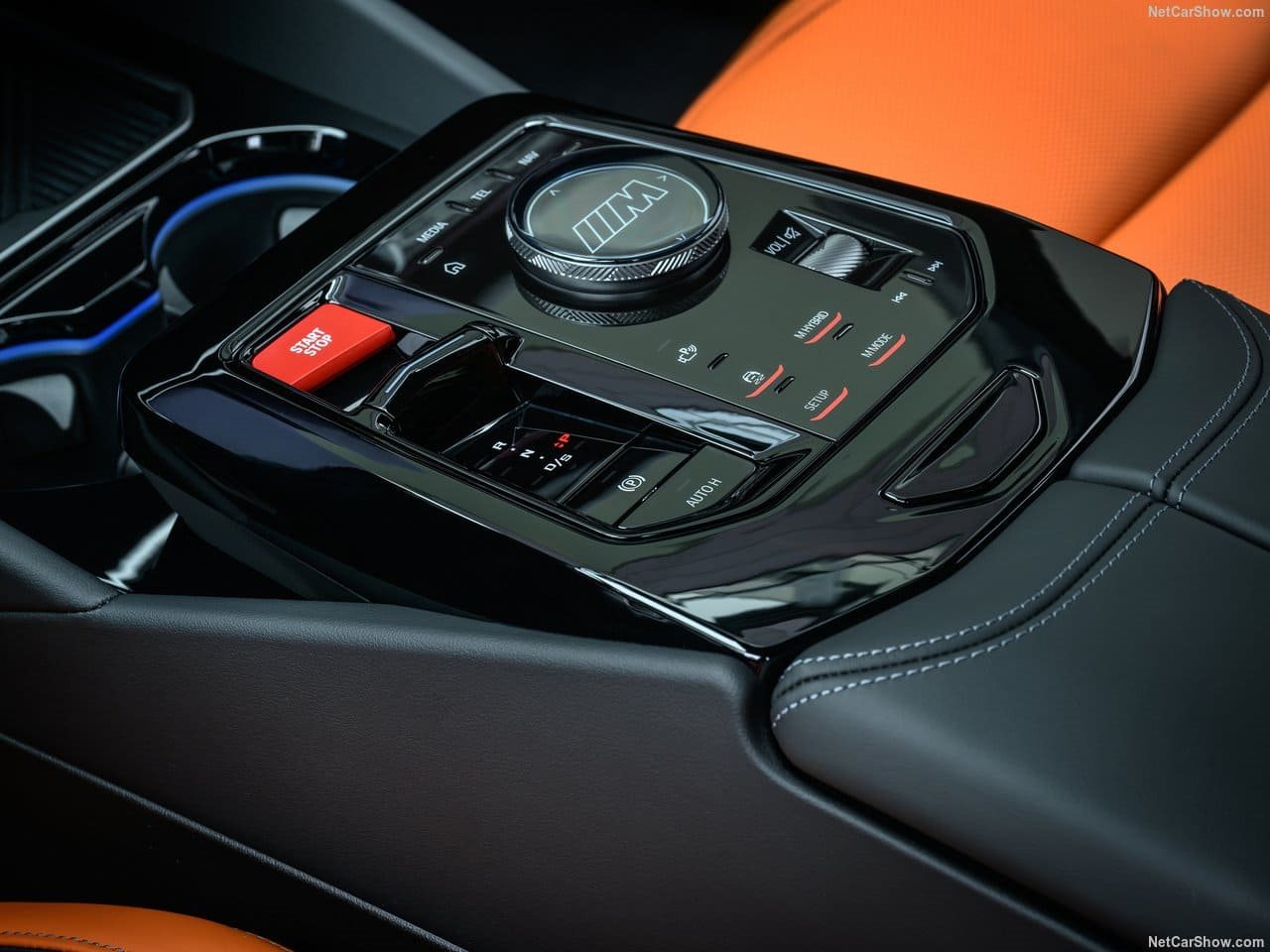 2025 - BMW M5 SEDAN ISLE OF MAN GREEN, foto 128