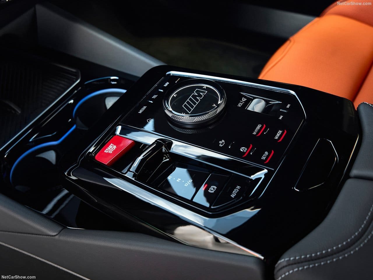 2025 - BMW M5 SEDAN ISLE OF MAN GREEN, foto 129