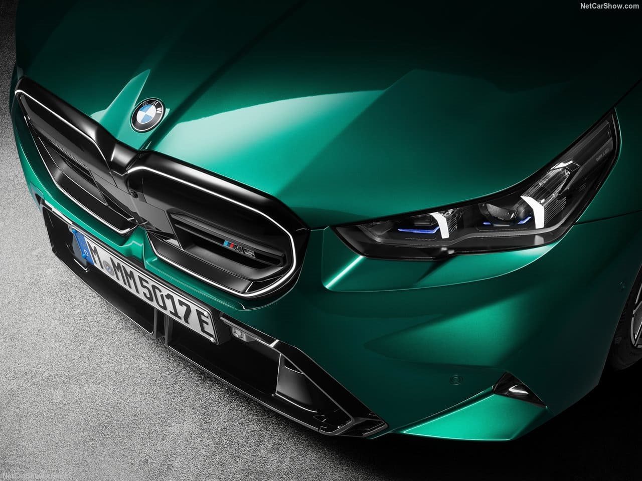 2025 - BMW M5 SEDAN ISLE OF MAN GREEN, foto 138