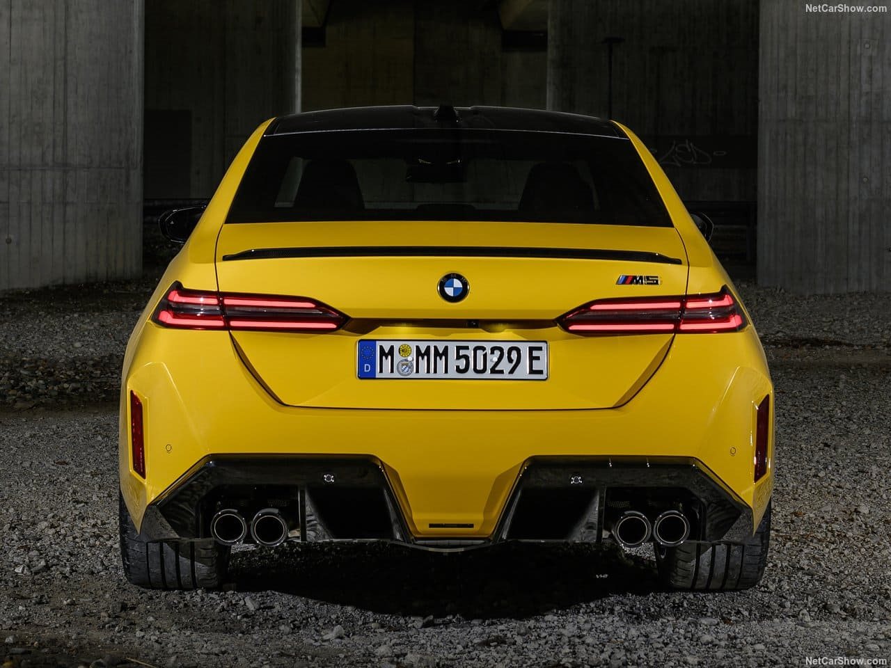 2025 - BMW M5 SEDAN SPEED YELLOW, foto 60