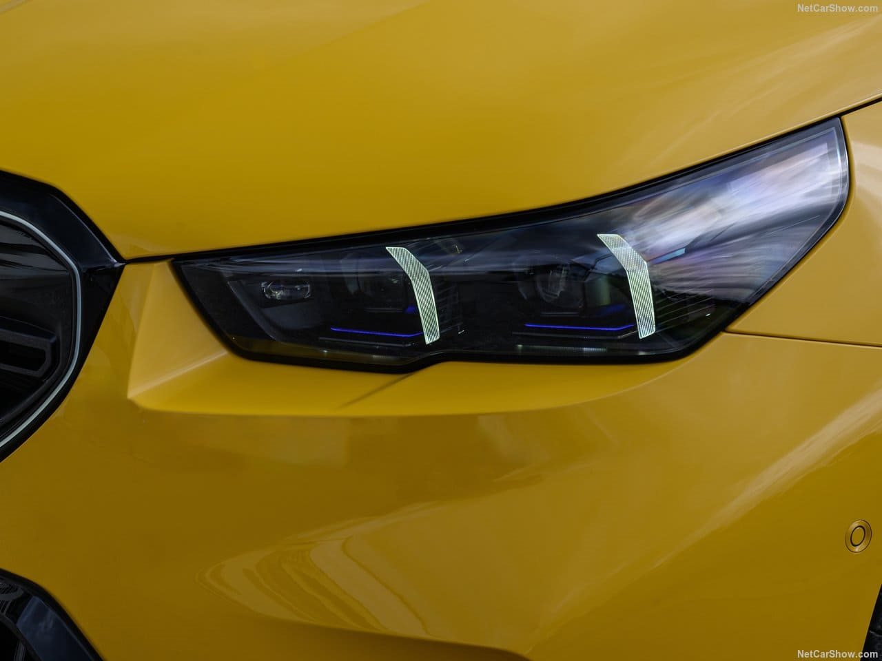 2025 - BMW M5 SEDAN SPEED YELLOW, foto 76
