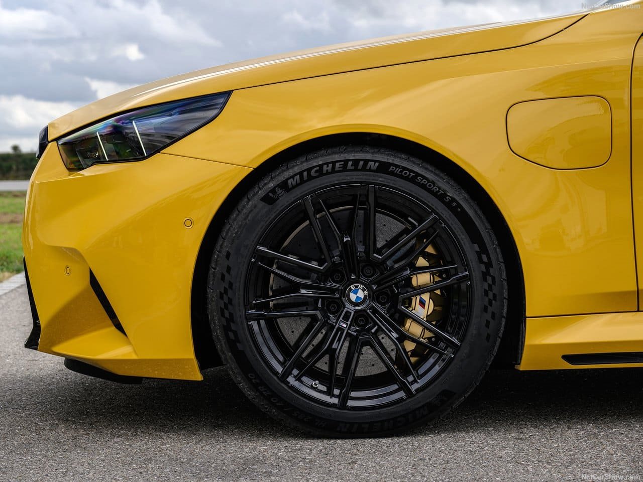 2025 - BMW M5 SEDAN SPEED YELLOW, foto 80