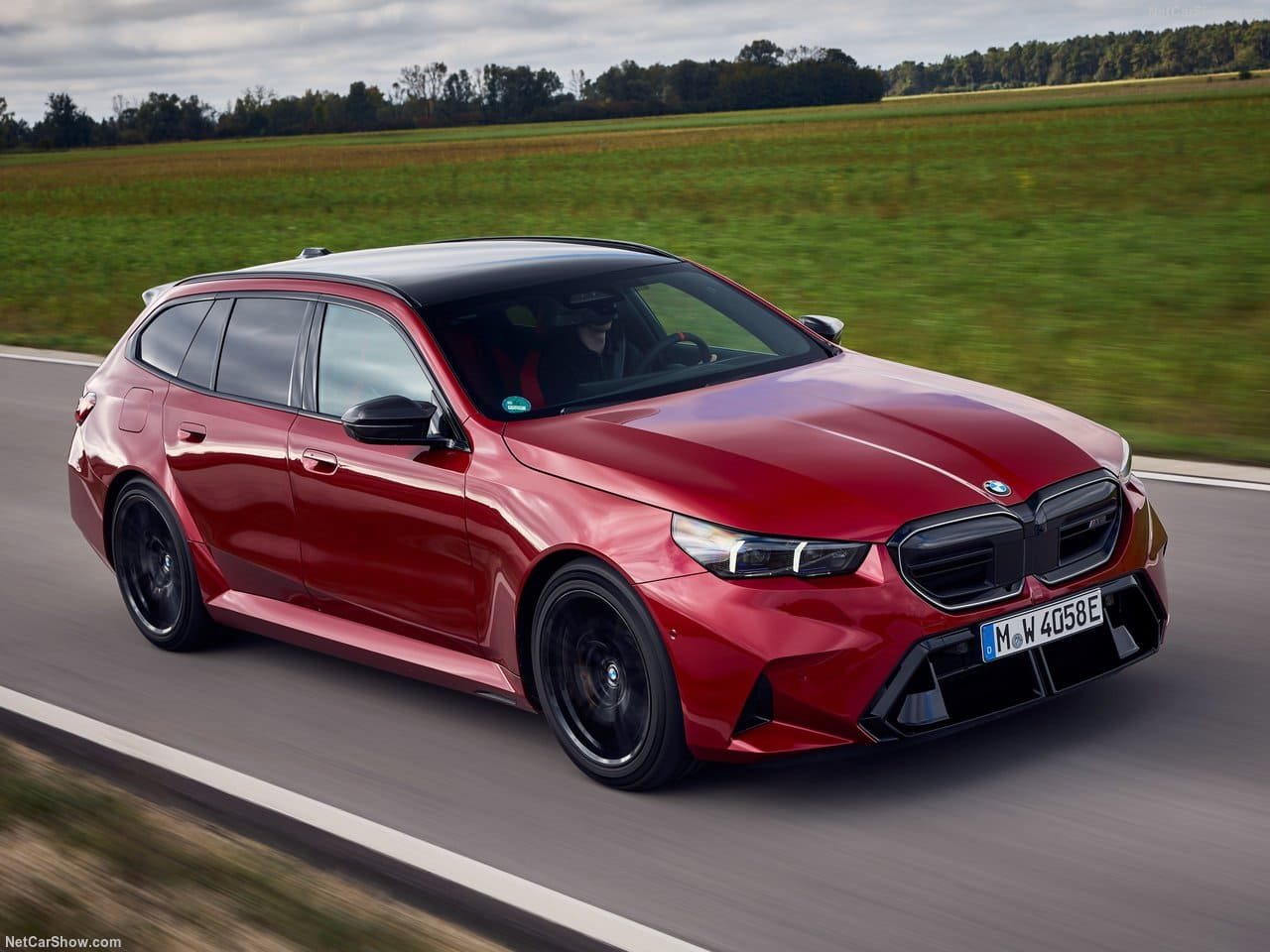 2025 - BMW M5 TOURING DRAGON FIRE RED, foto 19