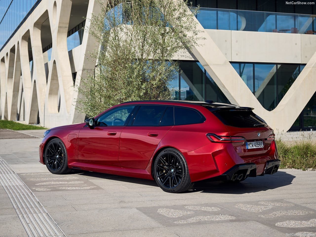 2025 - BMW M5 TOURING DRAGON FIRE RED, foto 42