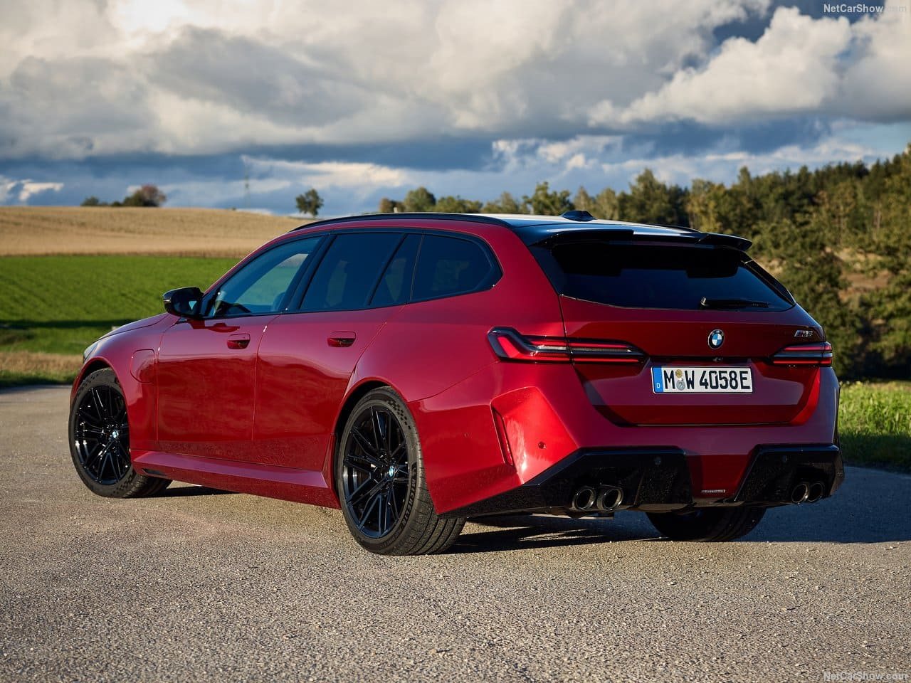 2025 - BMW M5 TOURING DRAGON FIRE RED, foto 49