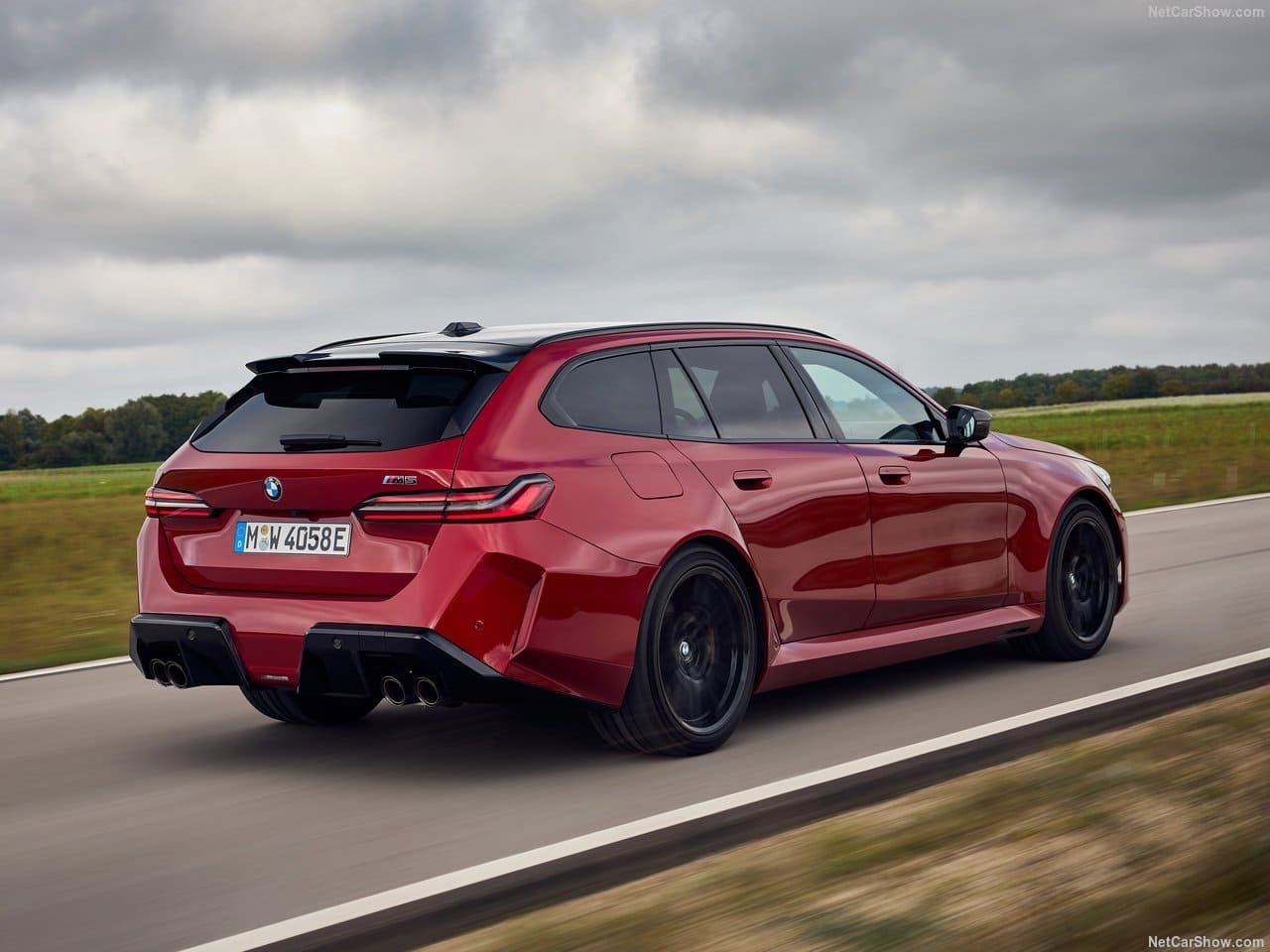 2025 - BMW M5 TOURING DRAGON FIRE RED, foto 52