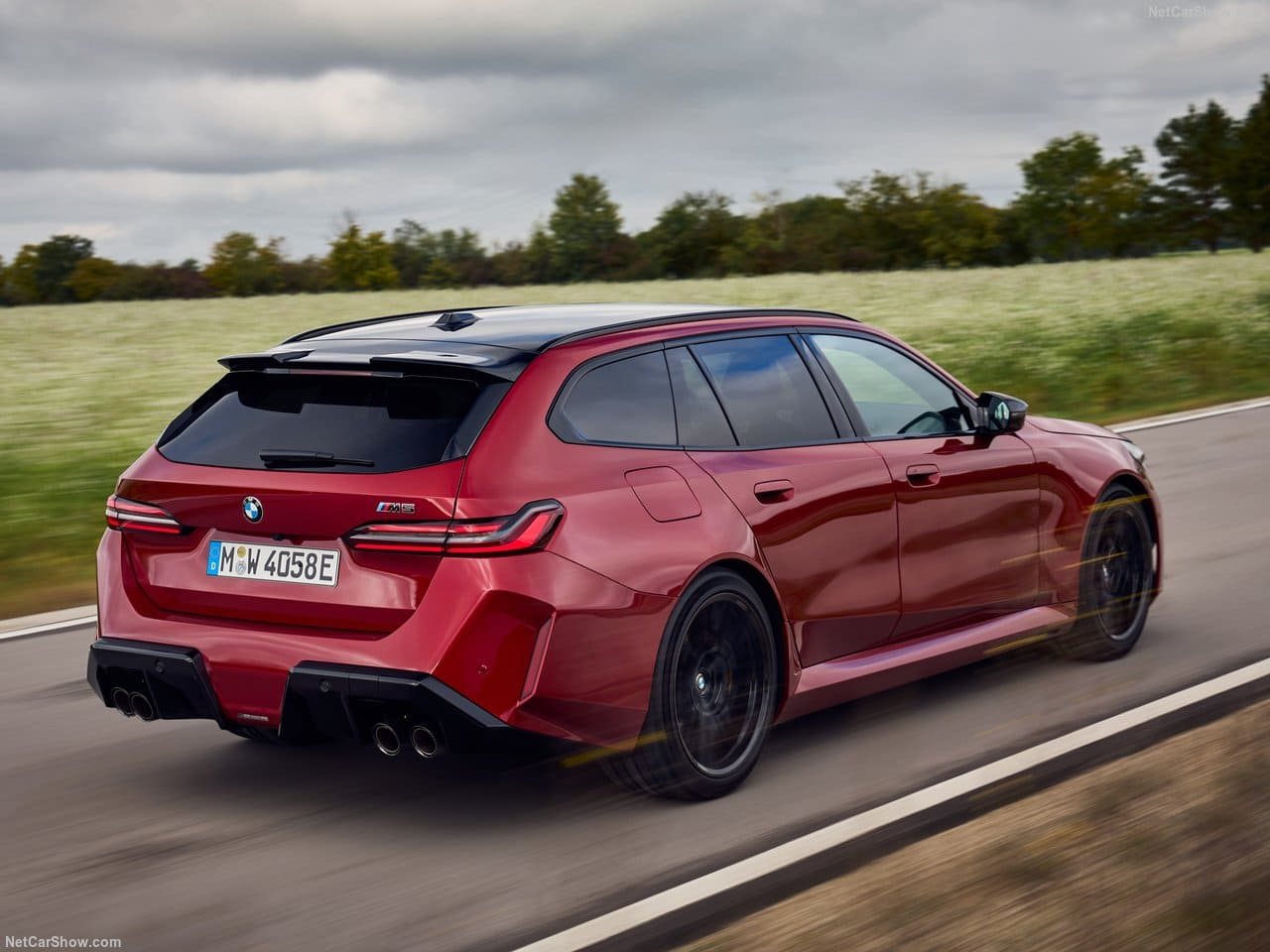2025 - BMW M5 TOURING DRAGON FIRE RED, foto 53