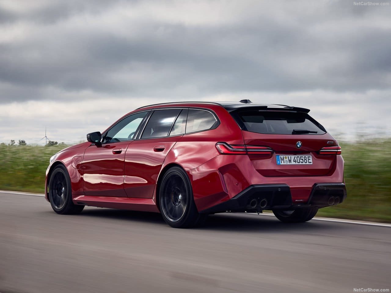2025 - BMW M5 TOURING DRAGON FIRE RED, foto 55