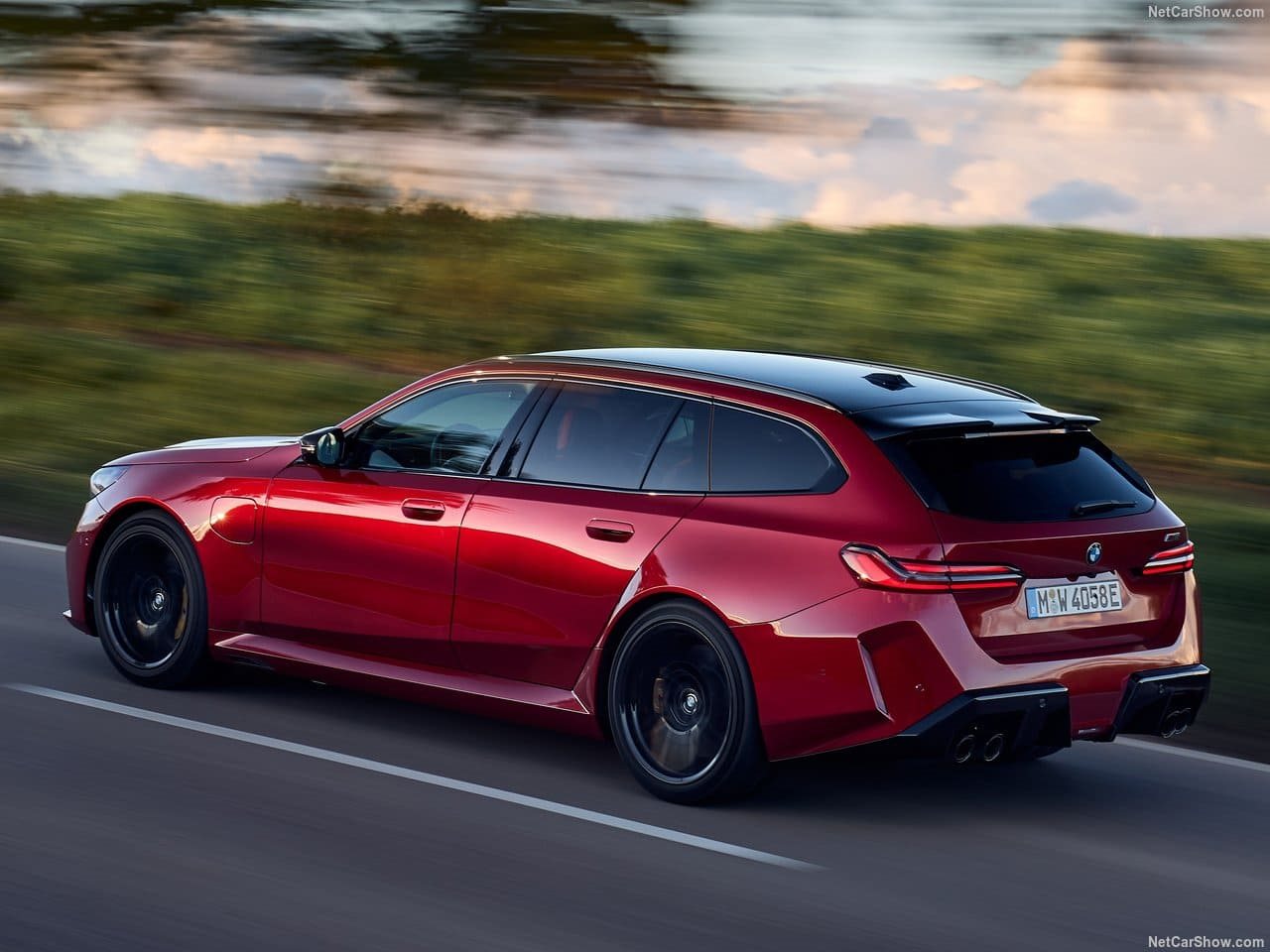 2025 - BMW M5 TOURING DRAGON FIRE RED, foto 60