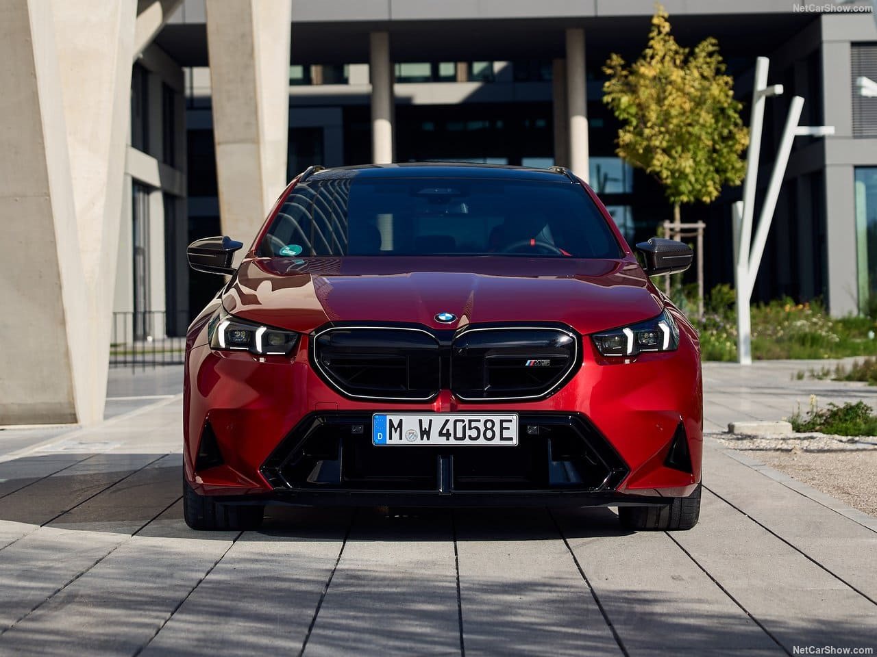2025 - BMW M5 TOURING DRAGON FIRE RED, foto 68