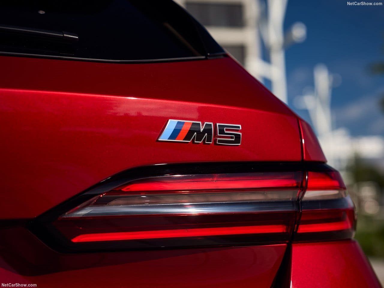 2025 - BMW M5 TOURING DRAGON FIRE RED, foto 90