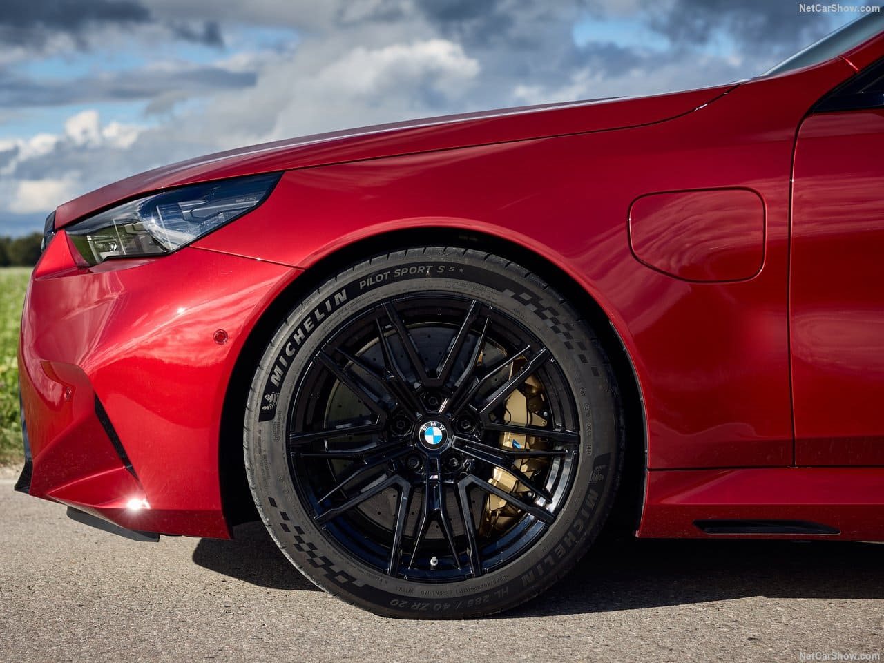 2025 - BMW M5 TOURING DRAGON FIRE RED, foto 91