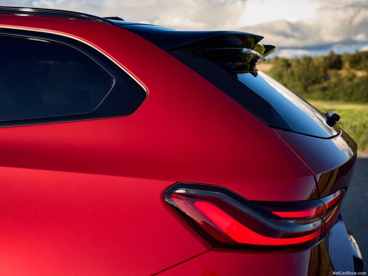 2025 - BMW M5 TOURING DRAGON FIRE RED, foto 95