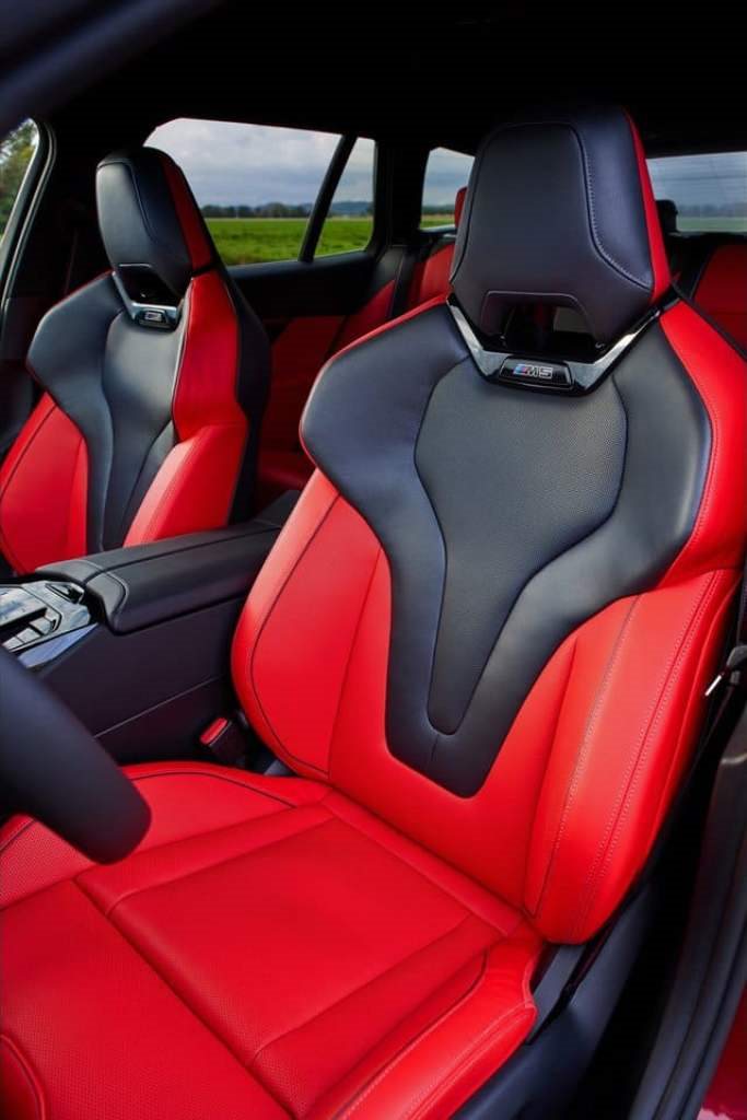 2025 - BMW M5 TOURING DRAGON FIRE RED, foto 96