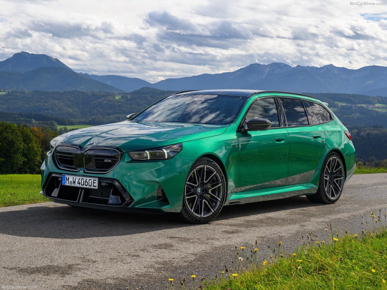 2025 - BMW M5 TOURING ISLE OF MAN GREEN, foto 10