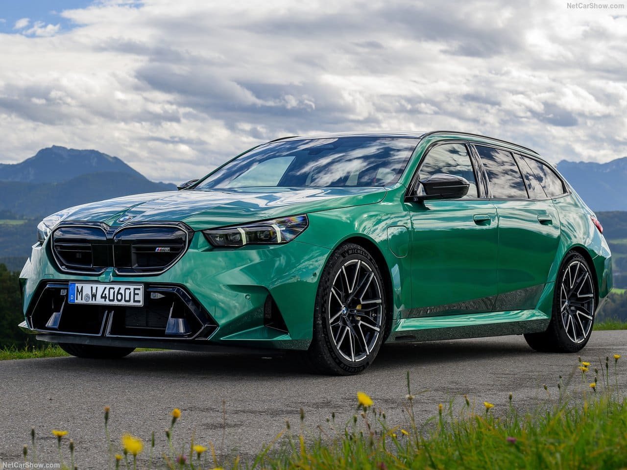 2025 - BMW M5 TOURING ISLE OF MAN GREEN, foto 11