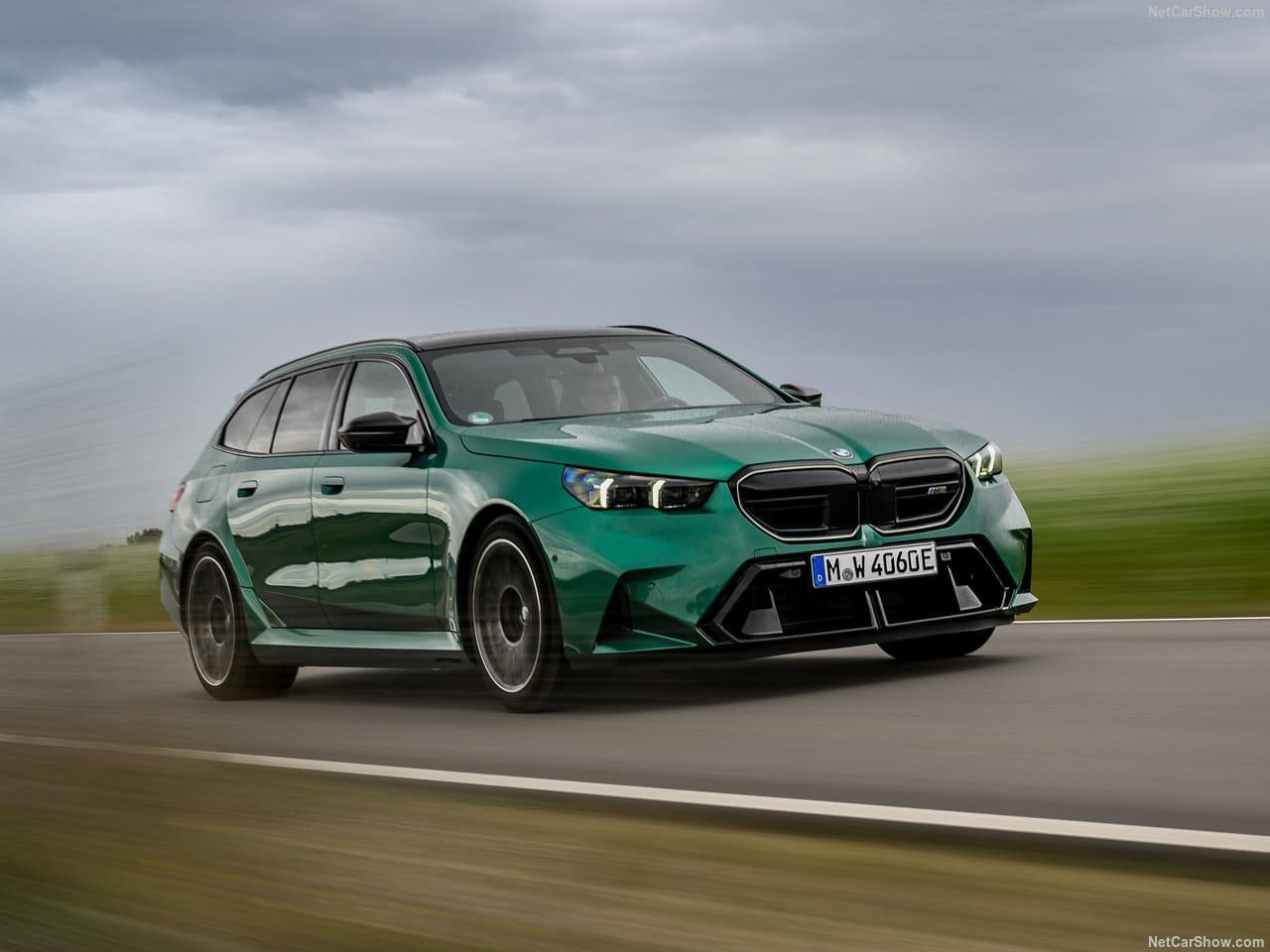 2025 - BMW M5 TOURING ISLE OF MAN GREEN, foto 20