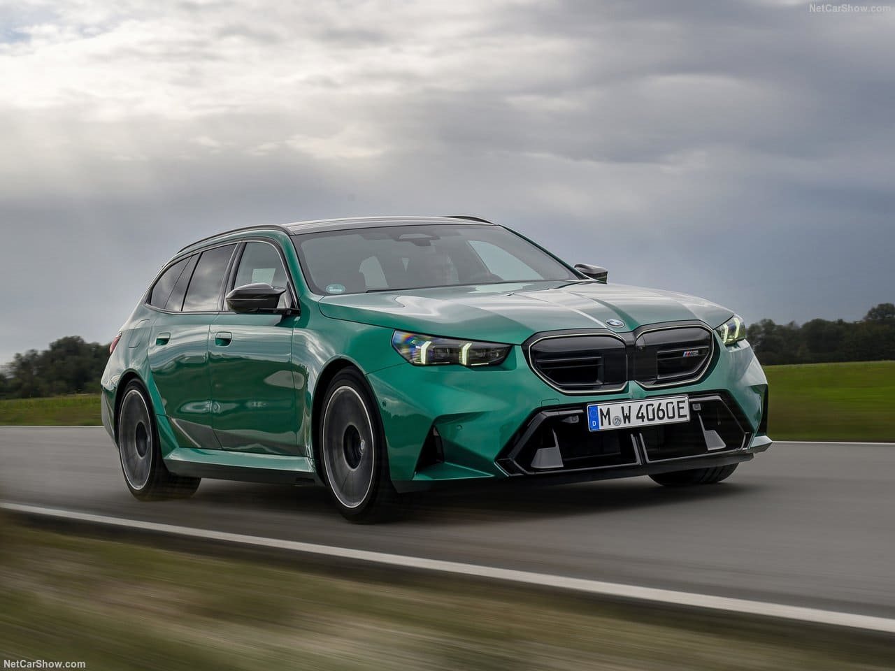 2025 - BMW M5 TOURING ISLE OF MAN GREEN, foto 21